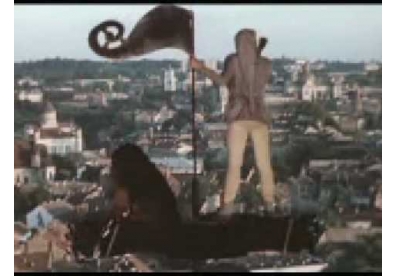 Бьют часы на старой башне